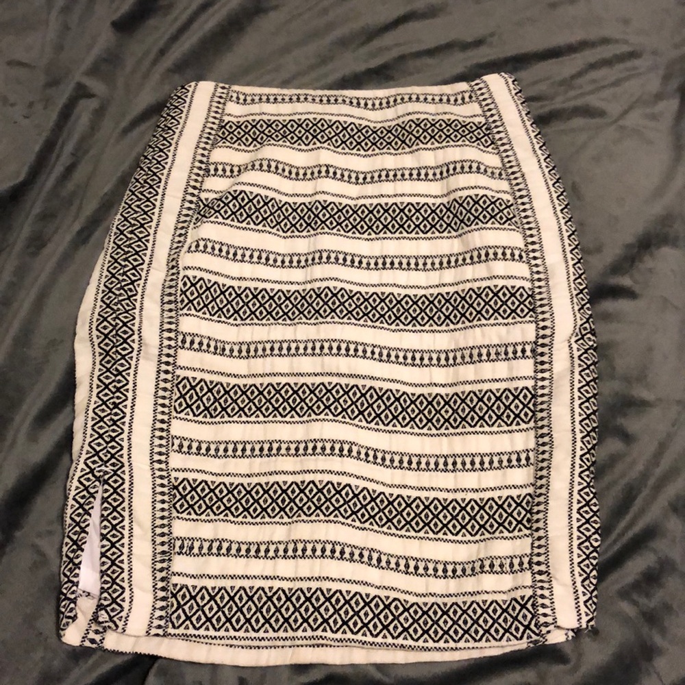 LOFT PENCIL SKIRT